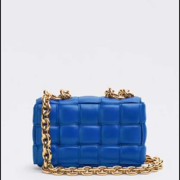 Cobalt blue Bottega Veneta Chain Cassette bag. - Picture 2 of 9